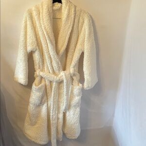 Ulta Beauty‎ Cream Fleece Robe NWOT